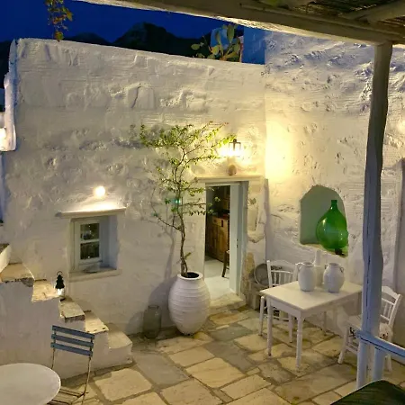 Restored White House With Swimming Pool